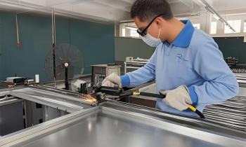 Pengelasan Robotik (5)